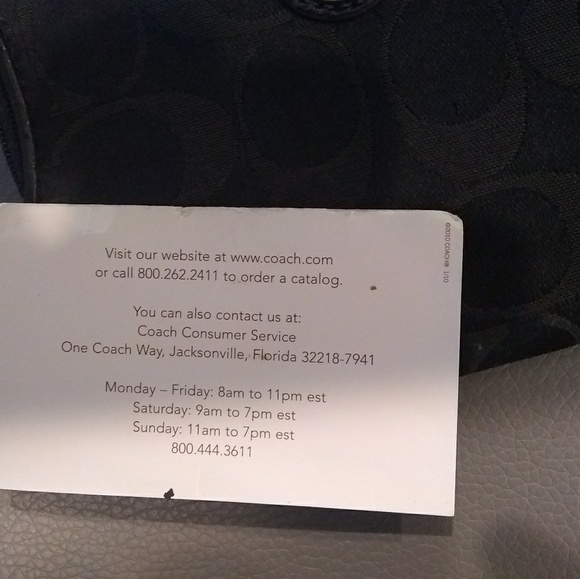 COACH WRISTLET 💖 GREAT CONDITION - Picture 3 of 7